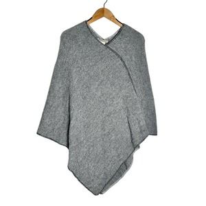 Fratelli Talli | Women | Gray Wool Alpaca Blend Knit Poncho Cape | One Size